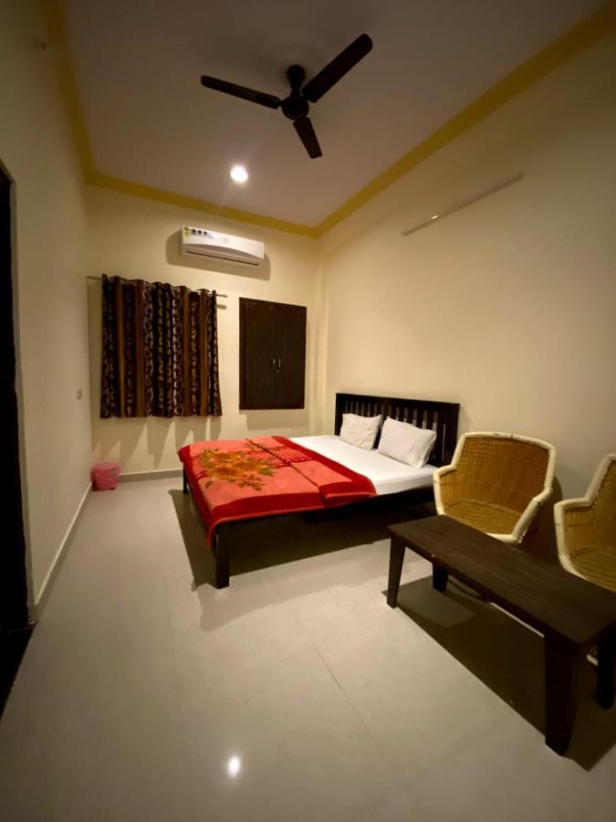 Hotel Galaxy Inn פושקאר מראה חיצוני תמונה