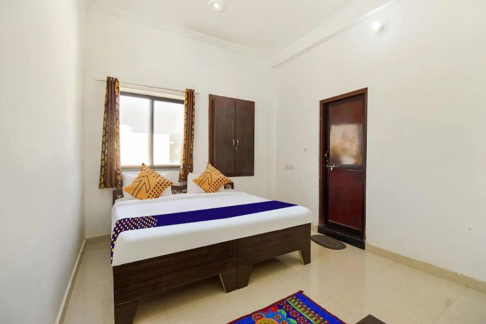 Hotel Galaxy Inn פושקאר מראה חיצוני תמונה
